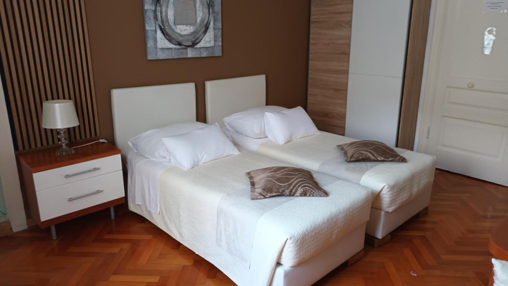 Guesthouse Vrlic สปลิท ภายนอก รูปภาพ